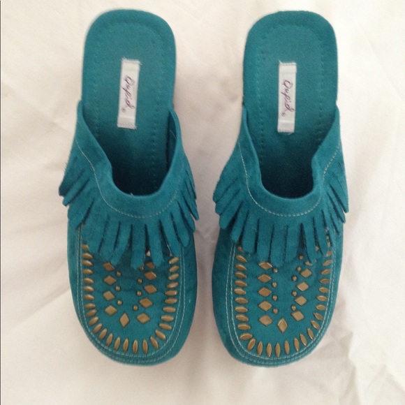 Qupid Shoes - Women's Size 8 Clogs